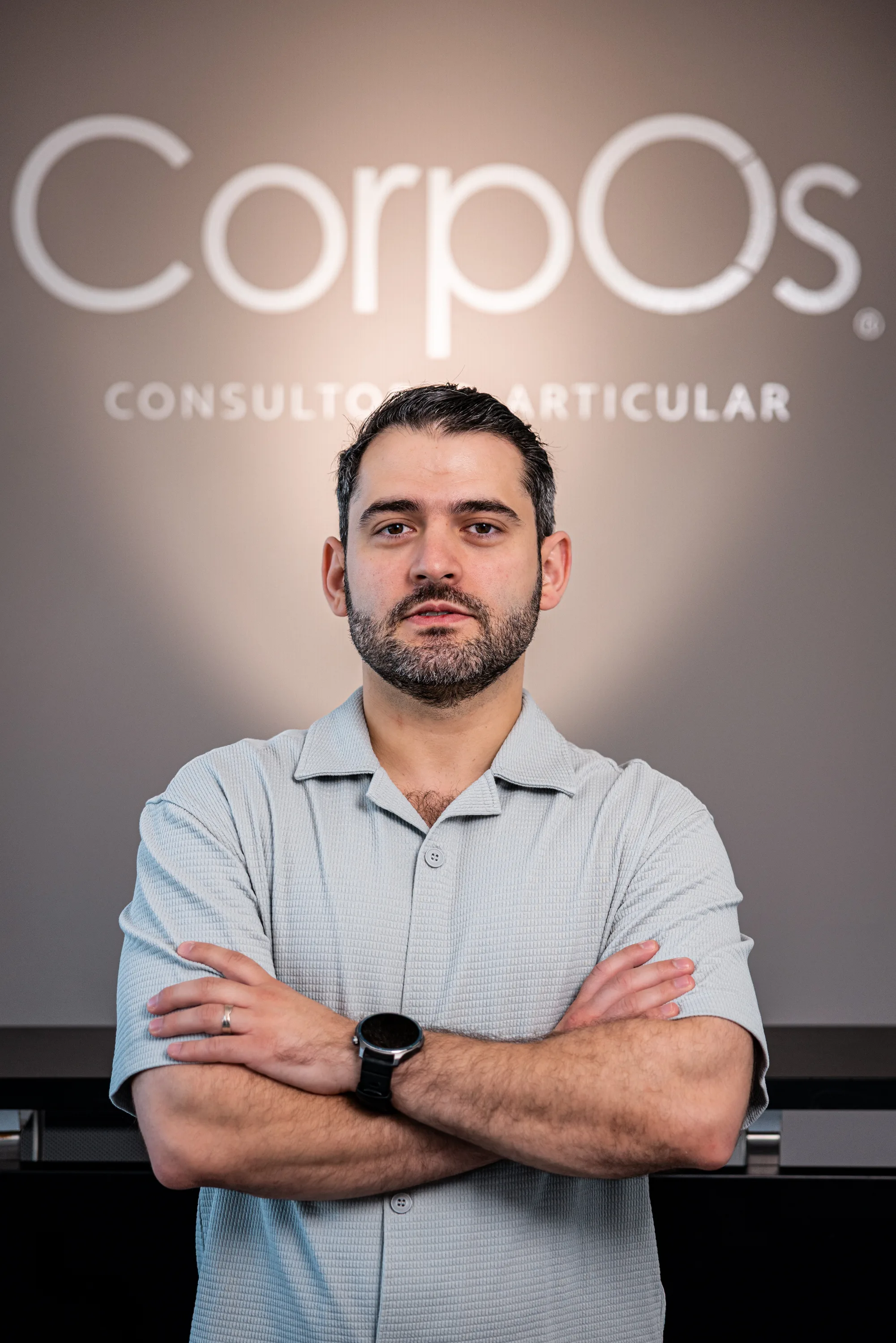 Dr. González Saldívar en CorpOs Consultorio Articular