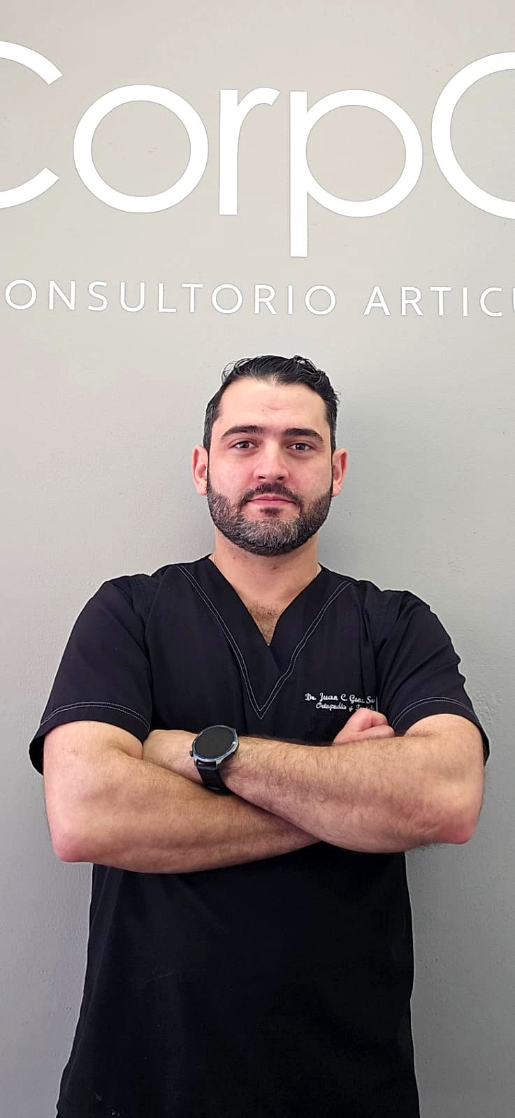 Dr. Juan Carlos González Saldívar — Ortopedista Oncológico Monterrey